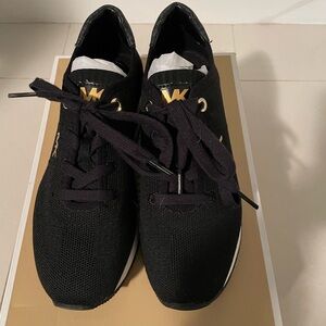 Women's Michael Kors Monique knot trainer Black Sneakers size 7